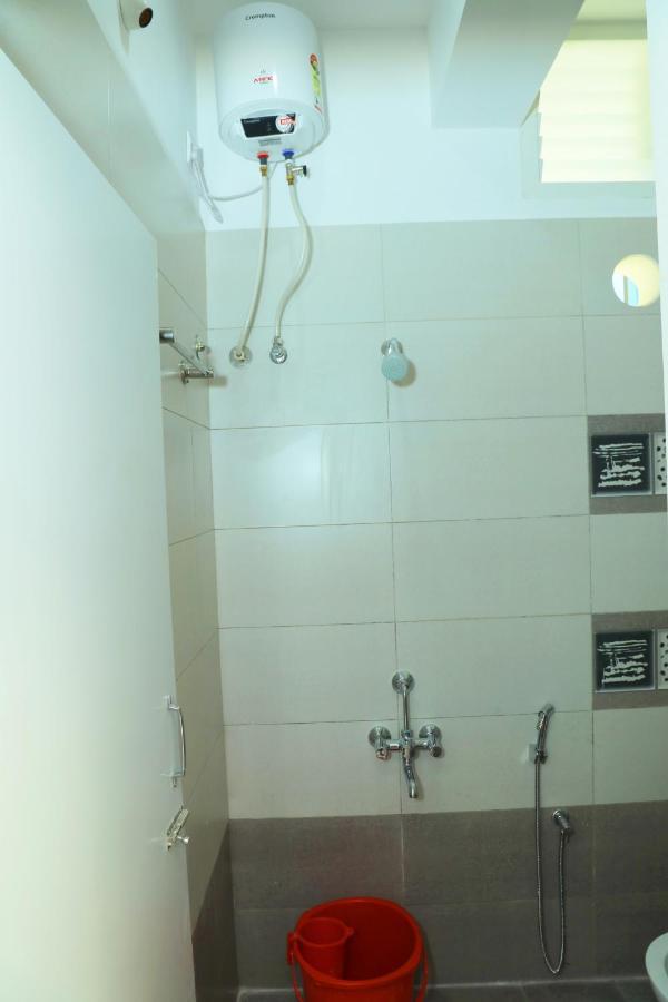 Lia'S Homestay ปอนดิเชอรี ภายนอก รูปภาพ