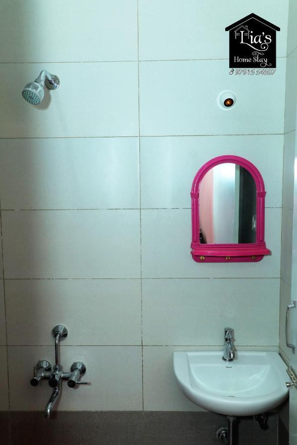 Lia'S Homestay ปอนดิเชอรี ภายนอก รูปภาพ