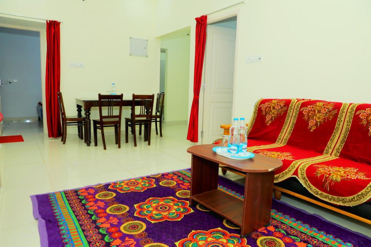 Lia'S Homestay ปอนดิเชอรี ภายนอก รูปภาพ