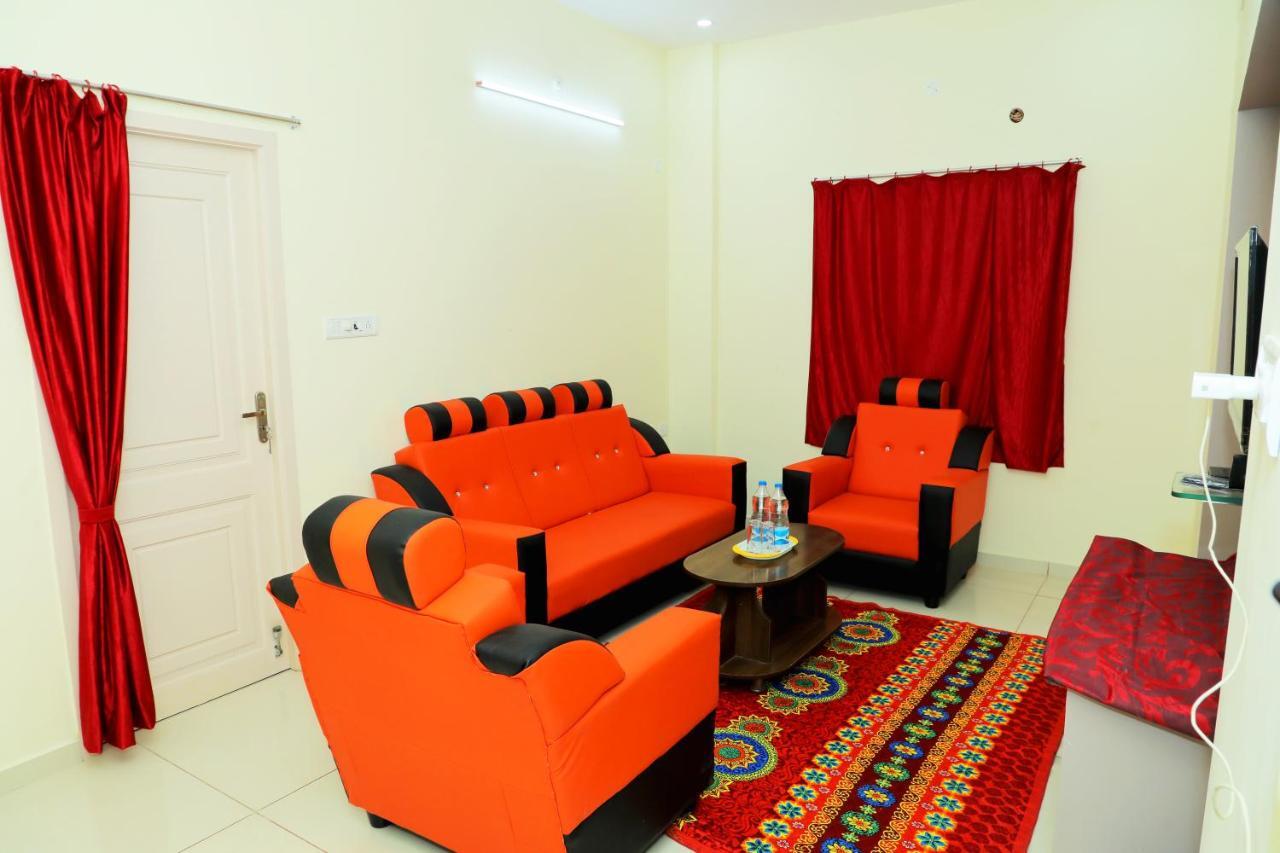 Lia'S Homestay ปอนดิเชอรี ภายนอก รูปภาพ