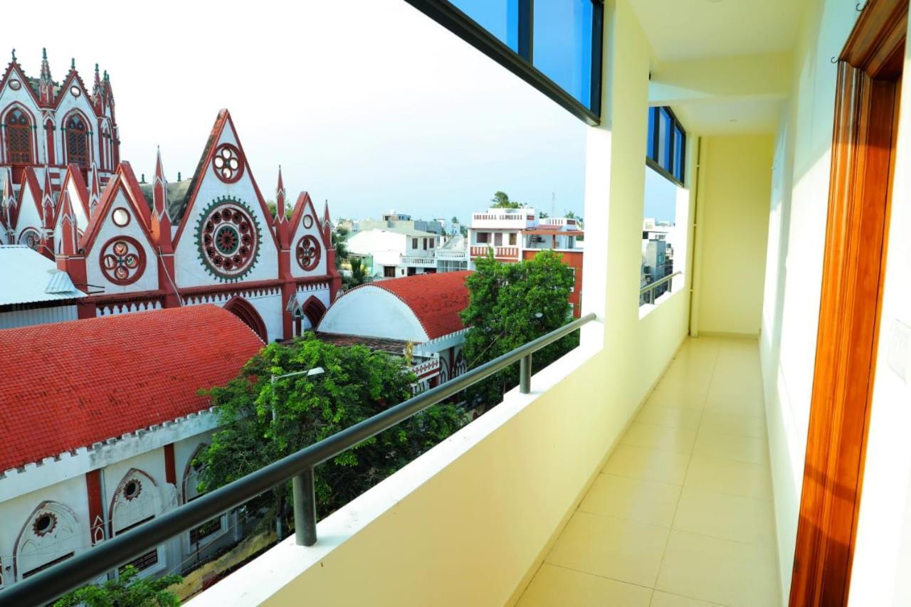Lia'S Homestay ปอนดิเชอรี ภายนอก รูปภาพ