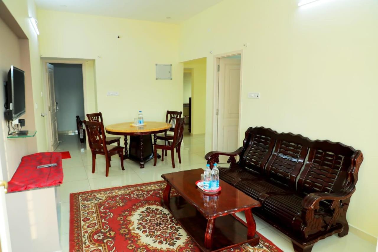 Lia'S Homestay ปอนดิเชอรี ภายนอก รูปภาพ