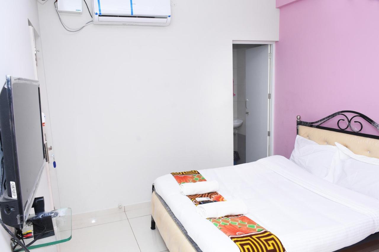 Lia'S Homestay ปอนดิเชอรี ภายนอก รูปภาพ